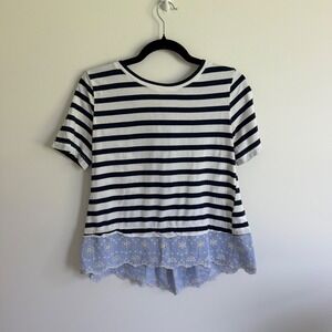 Sanctuary Striped Lace Up Back Eyelet Hem Top Navy Blue White XS T2368-CYR489N